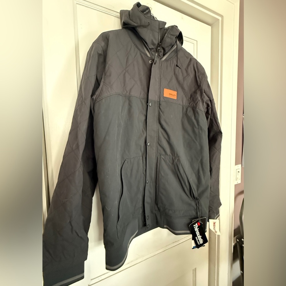 Oakley Factory Pilot Men’s Ski Jacket NWT Black Thinsulate XL